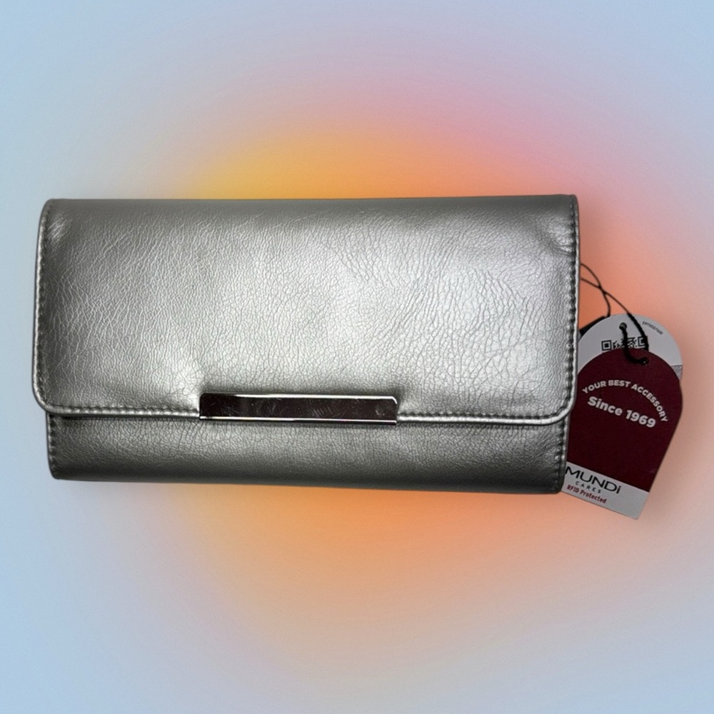 mundi Metallic Silver Clutch Wallet
